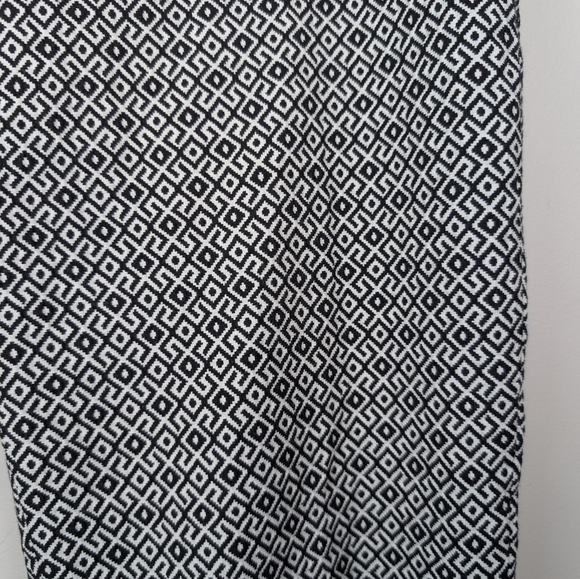 Banana Republic Hampton Ankle Pants Black White Geo Jacquard Design Size 10 - Picture 4 of 12